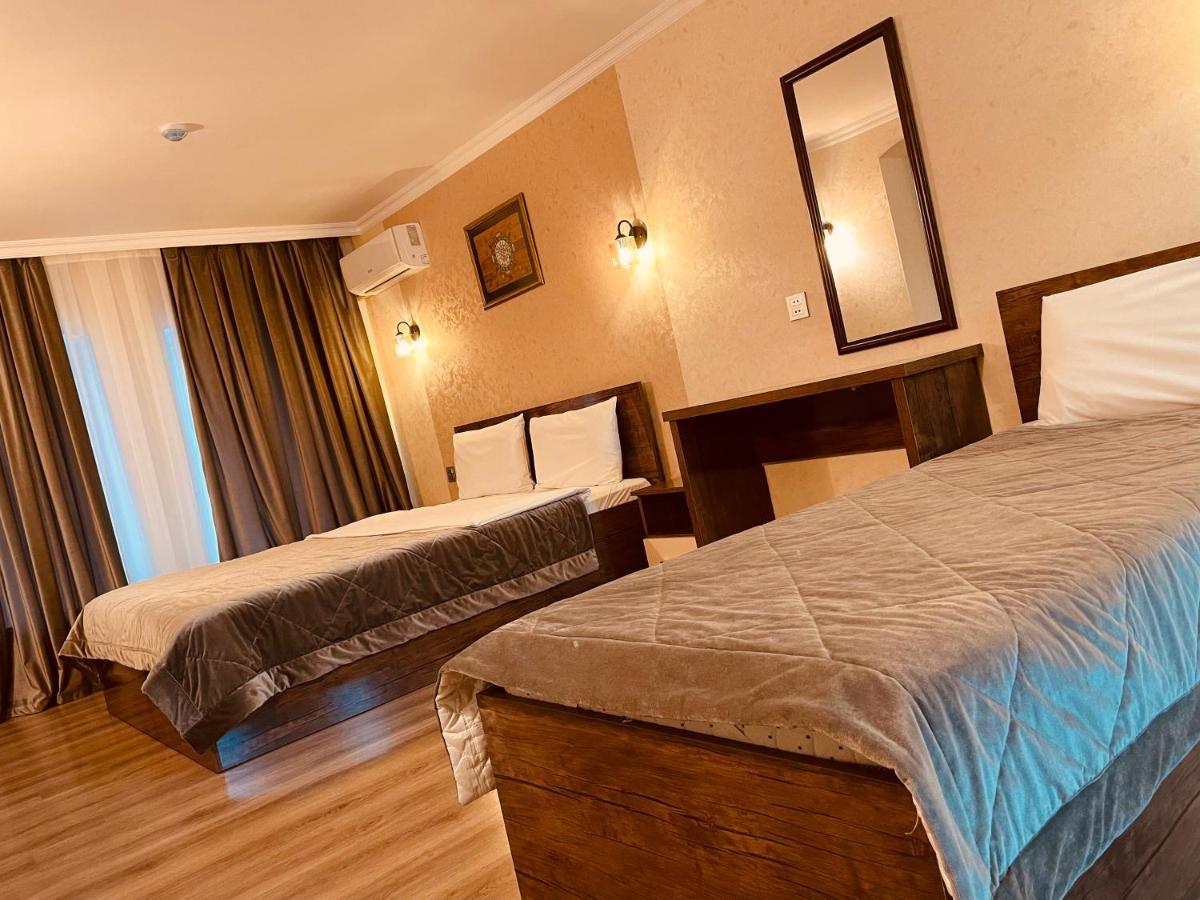 Moss Art Boutique Hotel Bakoe Buitenkant foto