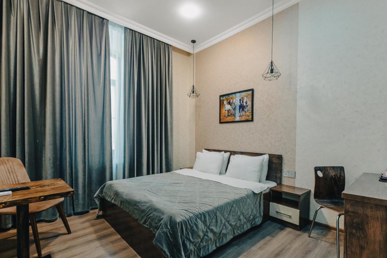 Moss Art Boutique Hotel Bakoe Buitenkant foto